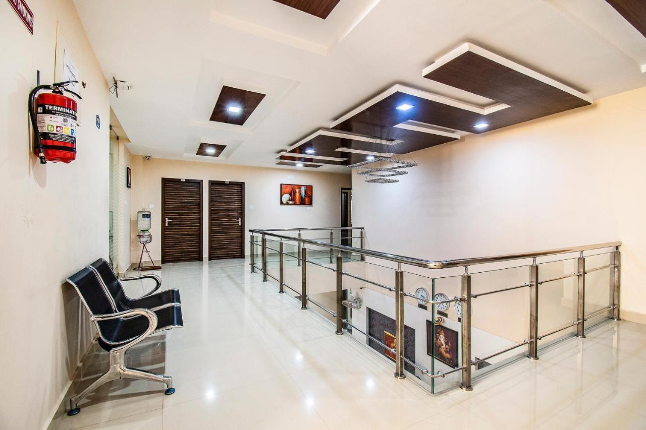 Fabexpress Advik Sai Residency Hotel